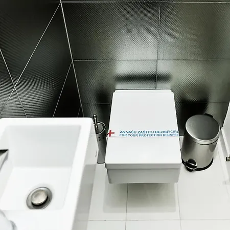 2 Bedroom Penthouse In Center, Free Parking * سراييفو