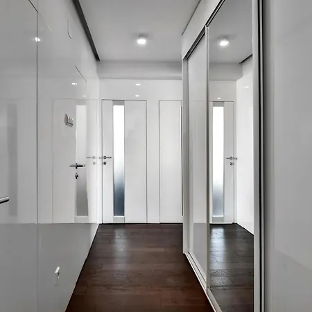 2 Bedroom Penthouse In Center, Free Parking Apartment Sarajevo