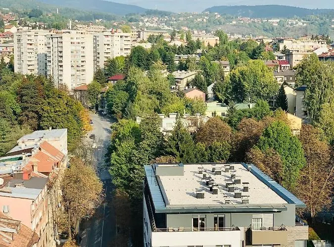 2 Bedroom Penthouse In Center, Free Parking 公寓 *