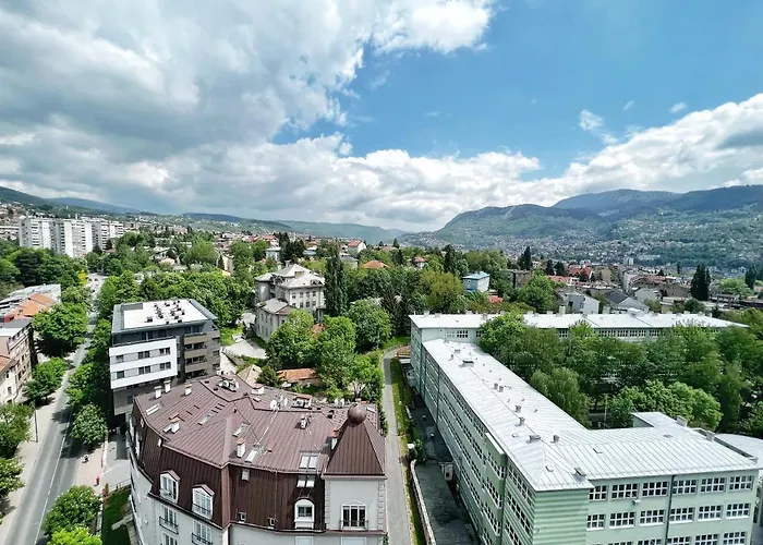 公寓 2 Bedroom Penthouse In Center, Free Parking 塞拉耶佛