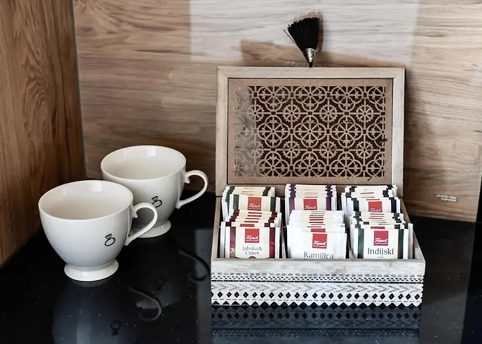 2 Bedroom Penthouse In Center, Free Parking 公寓 *