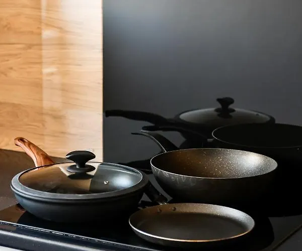 2 Bedroom Penthouse In Center, Free Parking 公寓